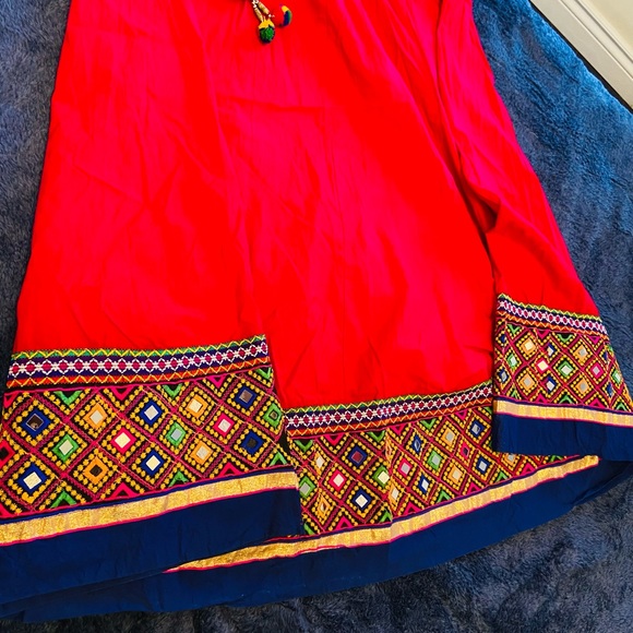 Skirt with embroidery - Picture 2 of 4